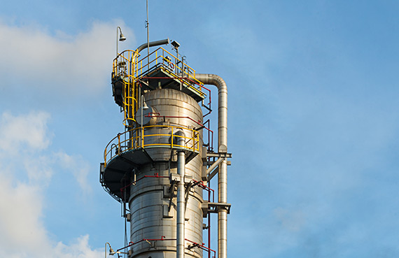 Optimize fractionator and distillation processes. 